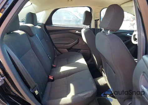 2016 Ford Focus Se z USA, uszkodzony, nr VIN 1FADP3F23GL264254